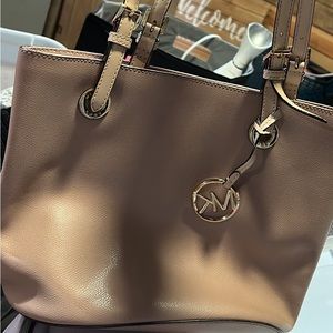 Trying to declutter! In great condition!